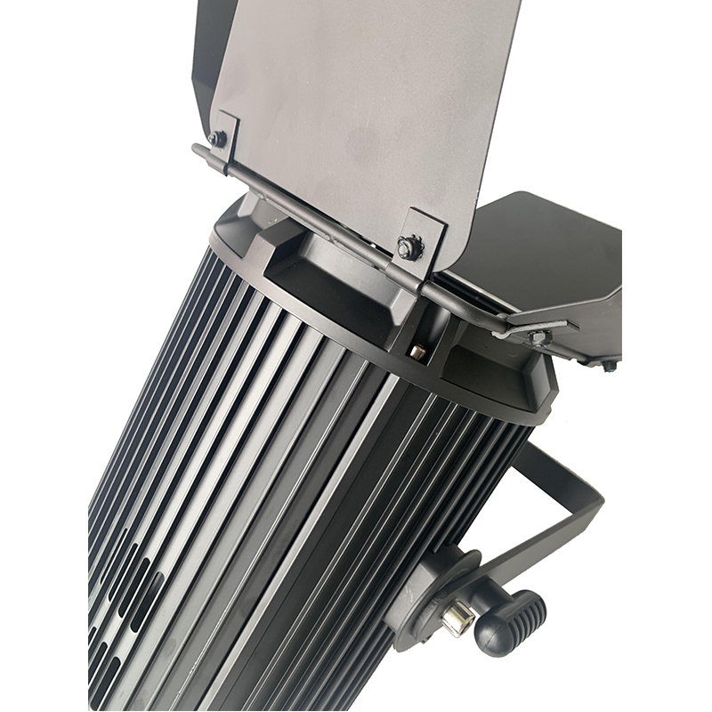 Stage spotlight_CORAL950C CW/WW 100W Mini Fresnel Zoom CW/WW